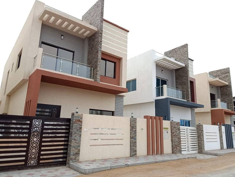 Villa for sale modern finishing Super Deluxe designs decorated on the highest level
