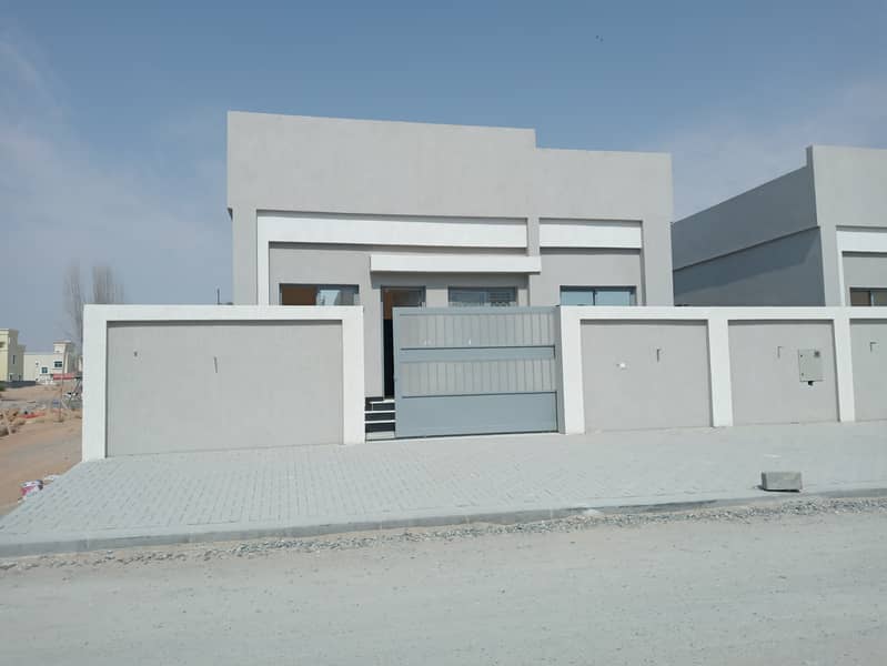 Villa for sale in Jasmine, Ajman, central air conditioning