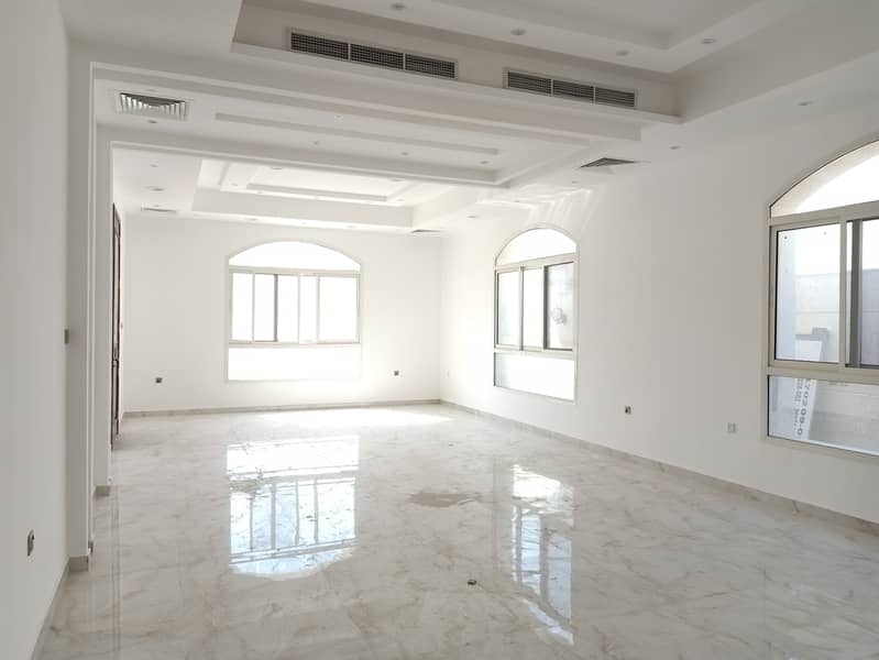 Luxury villa for sale directly from the owner near Sheikh Ammar Street