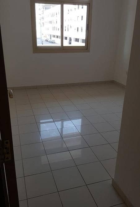 Spacious 2br near to Dafza metro station Rent only 52k