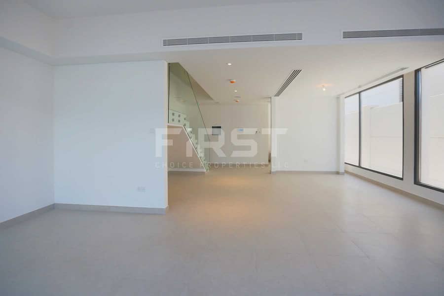 15 Internal Photo of 5 Bedroom Villa in Faya at Bloom Gardens Al Salam Street Abu Dhabi UAE (2). jpg
