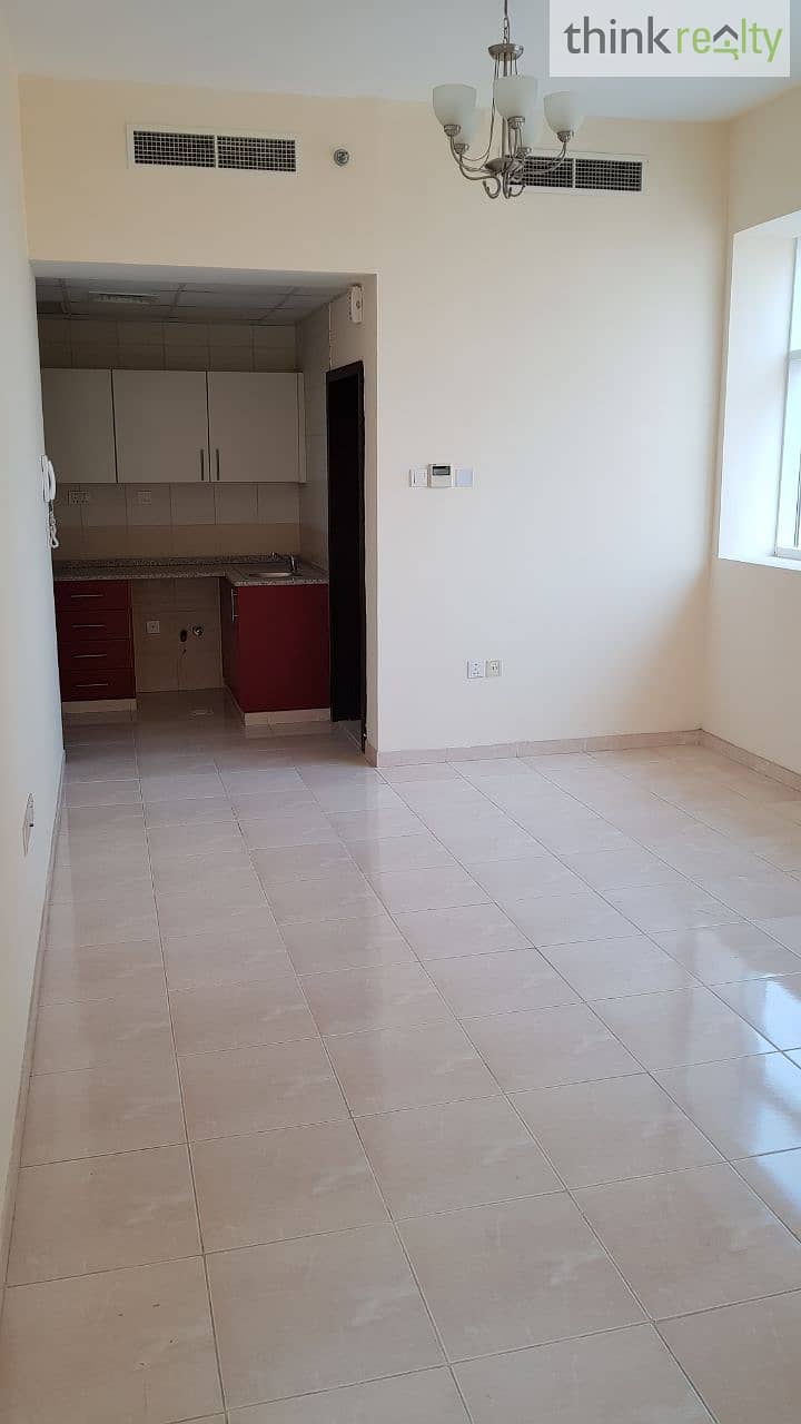 3 Studio with Golf view AED 285