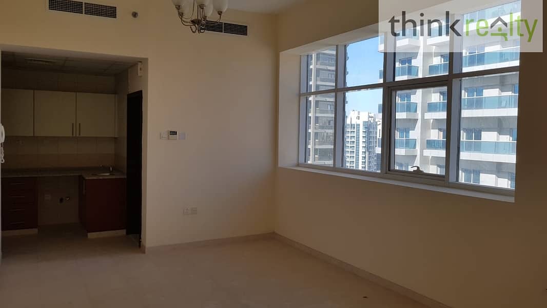 5 Studio with Golf view AED 285