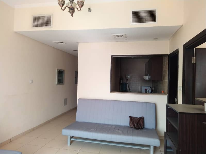 3 lowest 1 bedroom in Queue Point AED 370,000/-