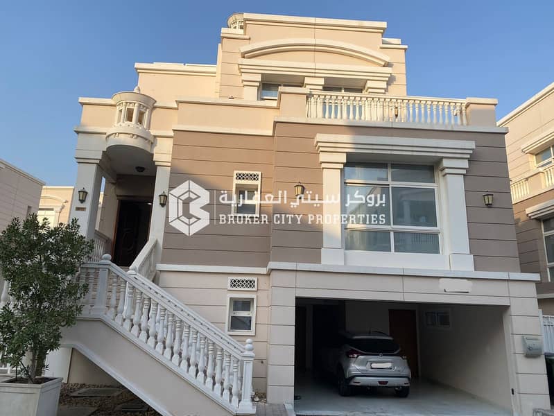 Luxury Villa⚡Large Villa + Maid ✅Corner Luxury Villa⚡Large Villa + Maid ✅Corner