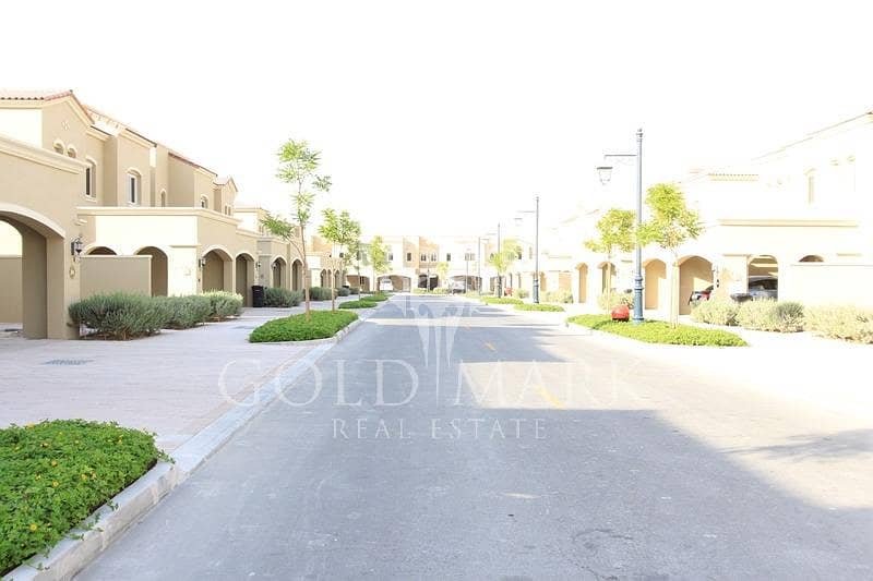 5 Agent on Site |Single Row| Next to Exit|Landscaped
