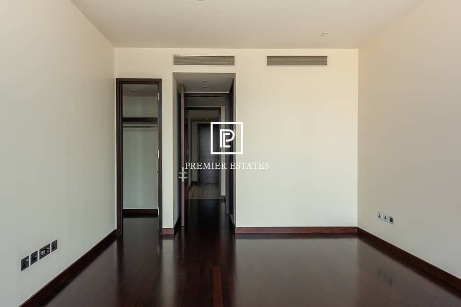 6 Fantastic 2 Bedroom with Two parkings | Sea view