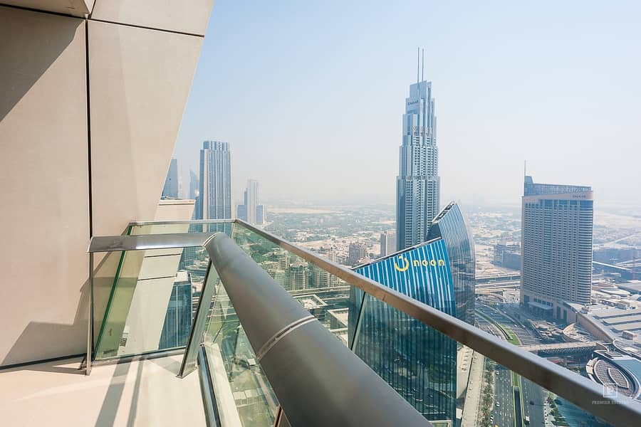 28 Full Burj Khalifa and views of the Fountains