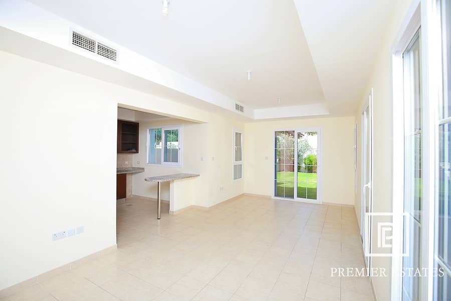 3 Immaculate 2 Bedroom plus Study|Near Jess | Rented