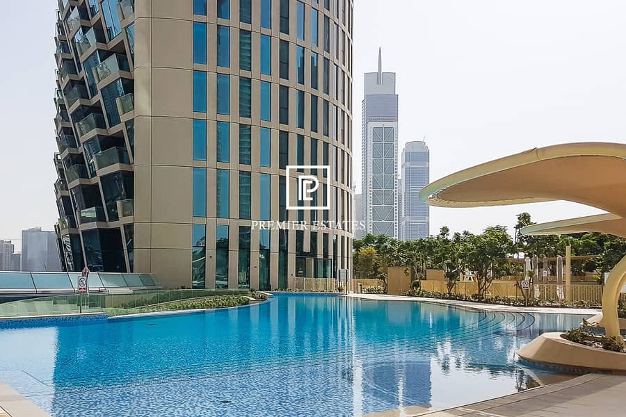 10 DIFC and Sea View| Maids room| Higher Floor