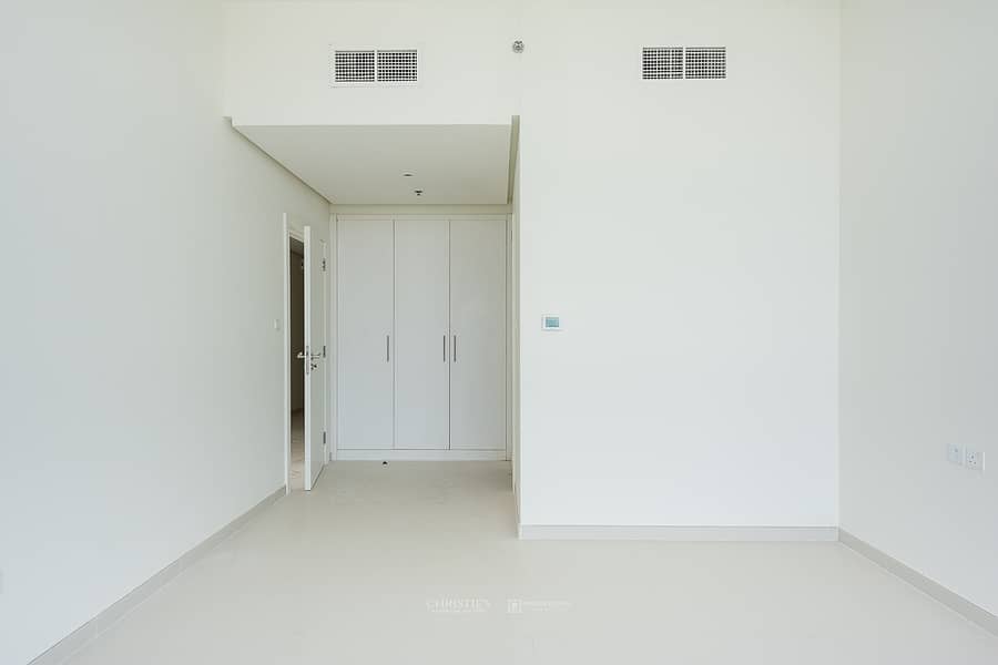 4 Golf View Spacious Apartment|Investor Deal | 1 Bed