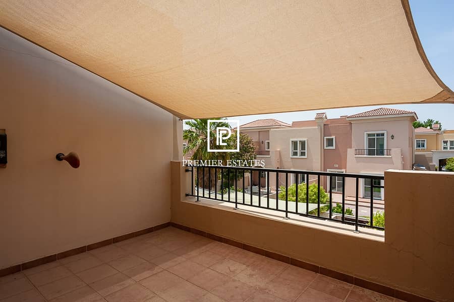 10 Upgraded 1E | 3 Bedroom|Extended |Well Maintained