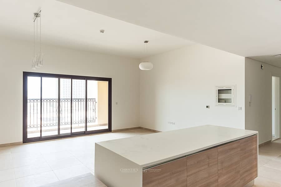 Well presented 2BR | City Views|Vacant on Transfer