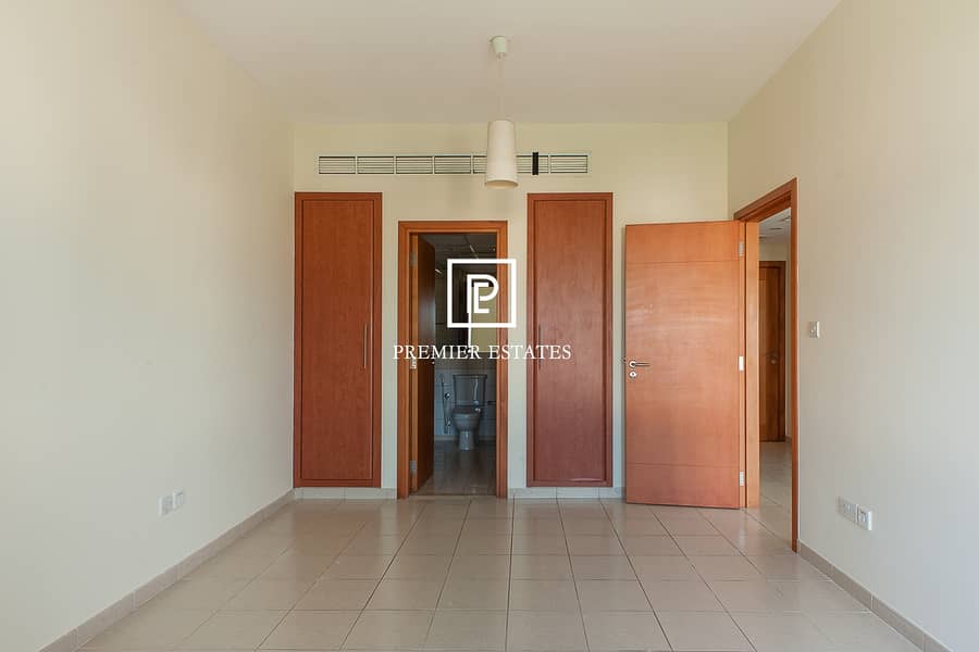 5 Vacant 1 Bedroom with Kitchen Appliances|Road View