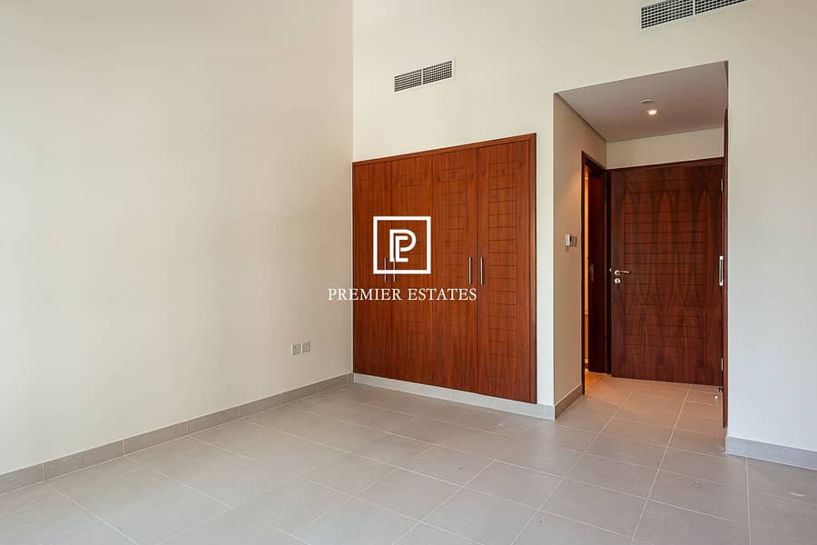 5 Large 1 Bedroom Apartment | Low Floor Chiller Free