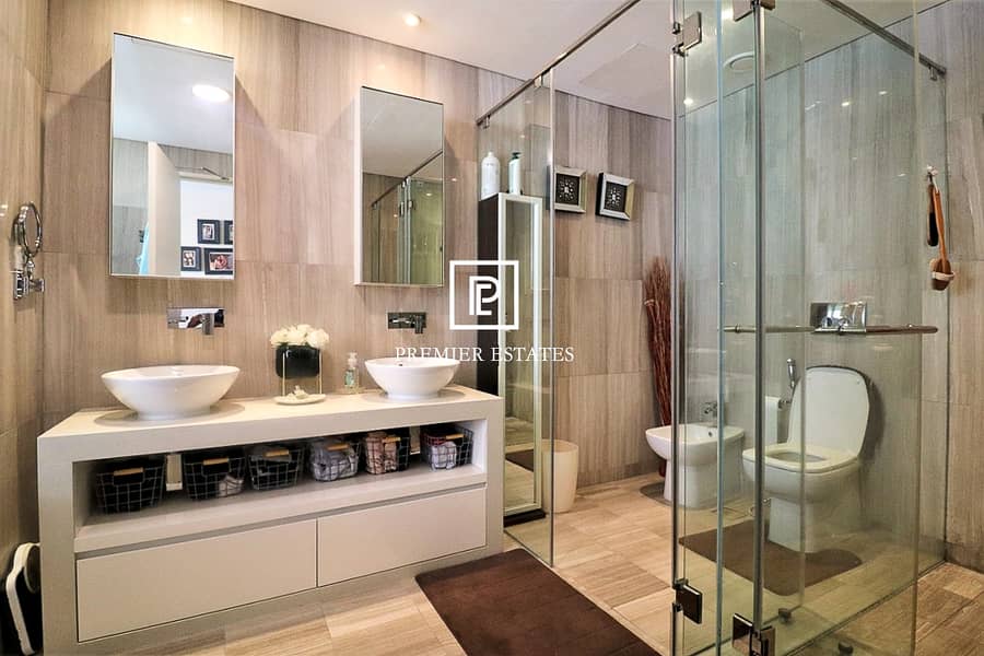 10 Luxury 4 Bedroom plus Maids | Dubai Skyline view