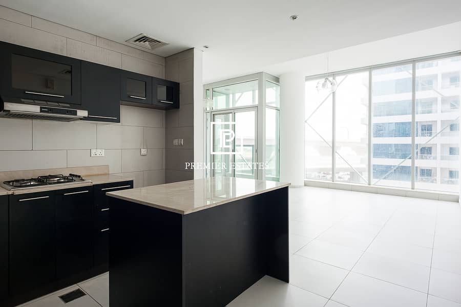 2 Spacious 1BR with Marina view-Full glass walls