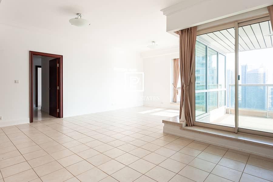 11 Spacious 2 bed apt with balcony II Chiller free