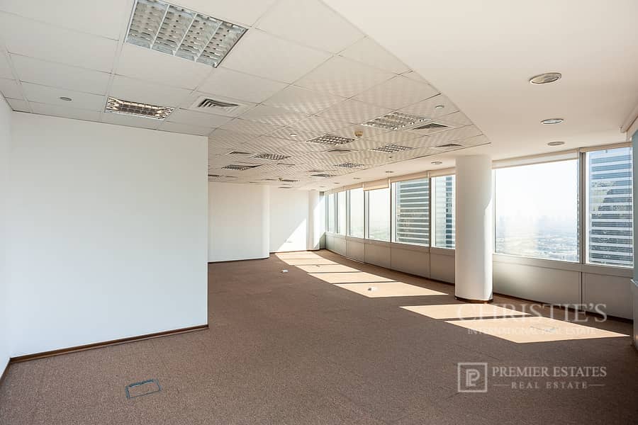 2 Fully Fitted Office Space I High Floor I Lake View