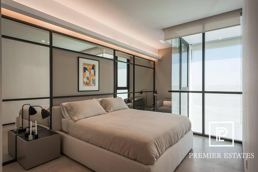 8 Luxury duplex penthouse - 3 bedroom + maids