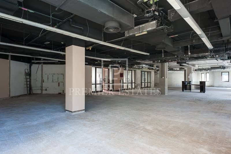 8 Huge Office in Old Town with Lake views|7 parkings