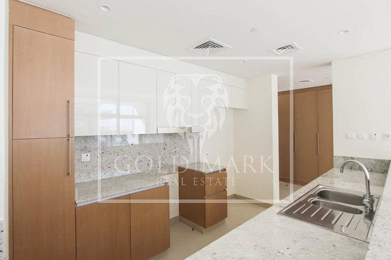 4 Pool and Park View | Agent On Site | October 18