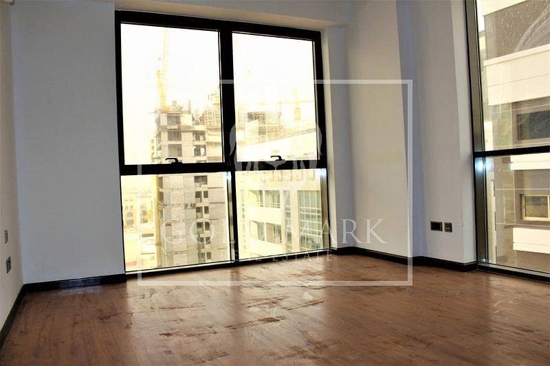 10 Very Huge Two Bed Room Apartment|For Sale High ROI