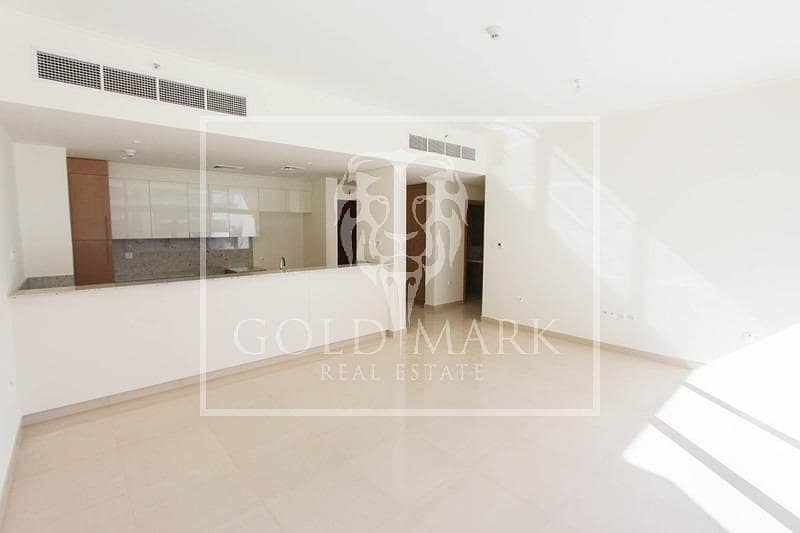 2 Pool n Park View | Spacious Unit | View Now n Book