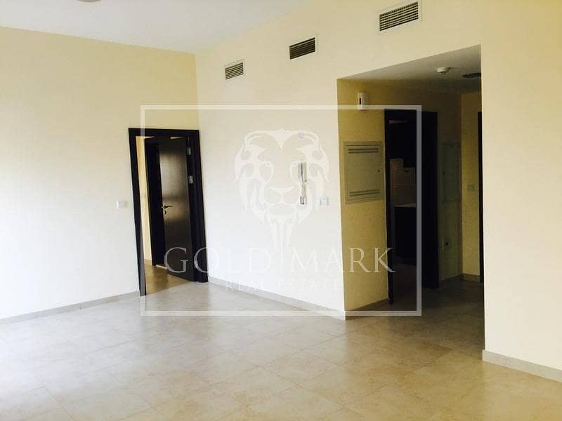 3 1 BR with Balcony | Closed Kitchen |  Vacant Unit