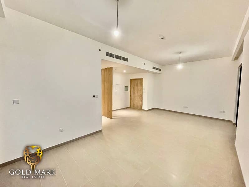 3 Community Park and Pool View | High Floor | Bright