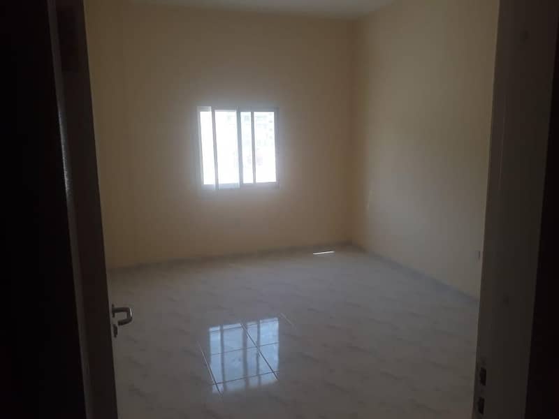 4 person capacity labour camp for rent in Al quoz (NO DEPOSIT)