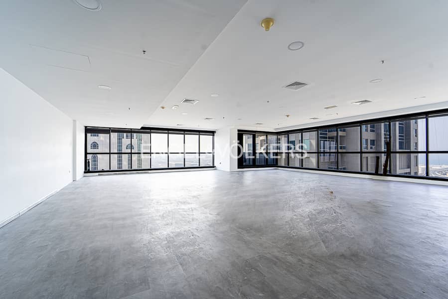 Spacious Office| Prime Tower| 3 Parkings Spacious Office| Prime Tower| 3 Parkings
