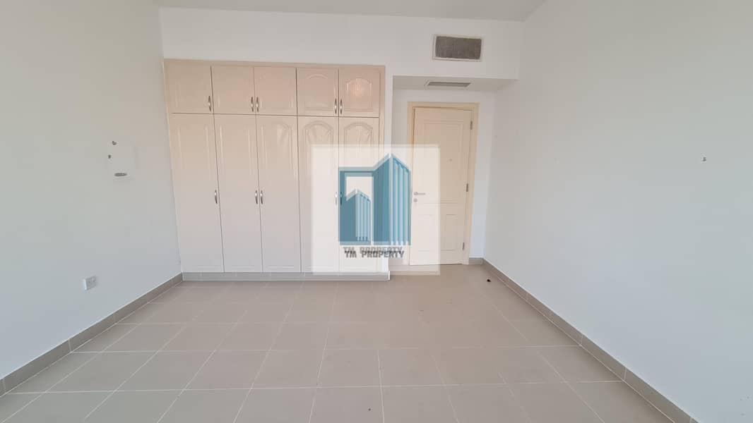 Квартира в Туристический Клубный Район (ТКР), 2 cпальни, 66000 AED - 6450056