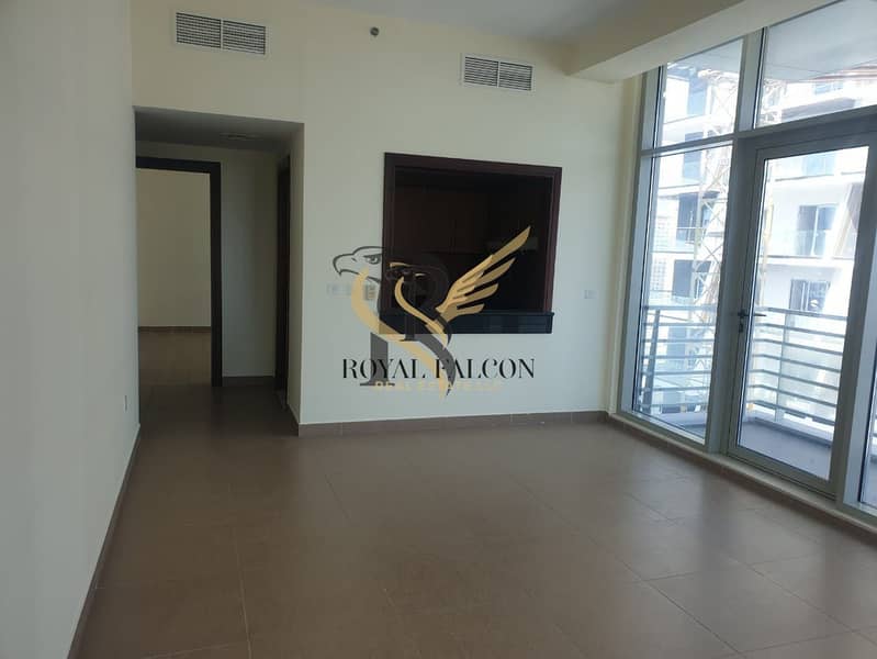 Spacious Apartment | multiple cheques | Burj and Canal View