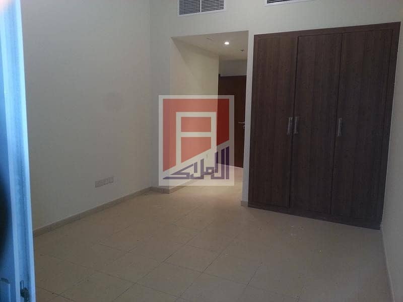 3 Bedroom Hall with Parking