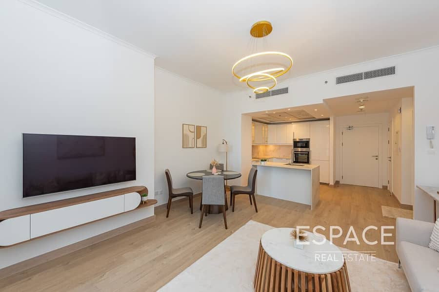 Spacious Layout | Vacant | Fully Upgraded Spacious Layout | Vacant | Fully Upgraded