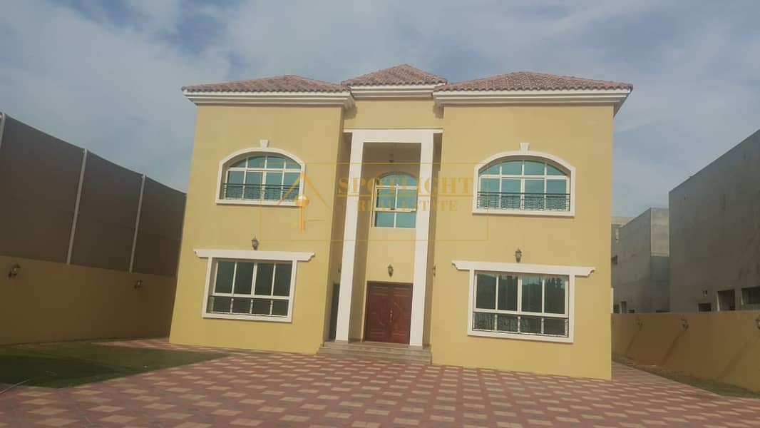brand new and specious villa for rent