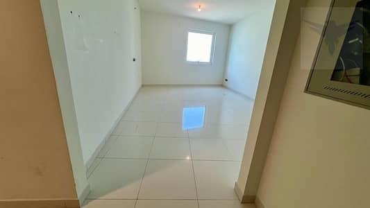 3 Bedroom Flat for Rent in Danet Abu Dhabi, Abu Dhabi - WhatsApp Image 2023-11-25 at 15.40. 05_c7ba0a56. jpg