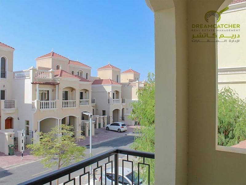 CLOSE TO THE POOL|BAYTI 4BR VILLA FOR SALE| RENTED