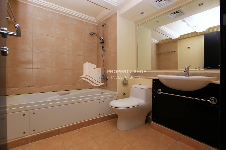 8 2-bedroom-villa-abu-dhabi-al-reef-manazel-desert-village-bathroom. JPG
