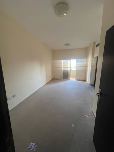 A one-room apartment and a living room for annual rent in the Rashidiya area 2, near the Rashidiya Towers, the Ladies Park, and the Hashem Mill, close