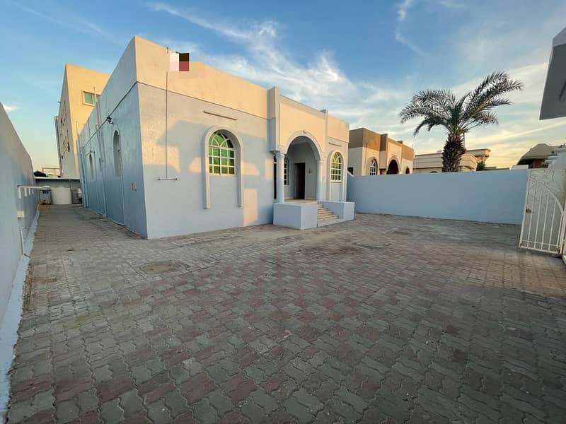 Villa for rent, ground floor in Ajman, Al Rawda area, 3 rooms, a hall, and 3 bathrooms Villa for rent, ground floor in Ajman, Al Rawda area, 3 rooms, a hall, and 3 bathrooms