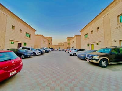 Studio for Rent in Khalifa City, Abu Dhabi - Huge Luxury Studio With Separate Kitchen Bathtub Bathroom Near Al Forsan KCA