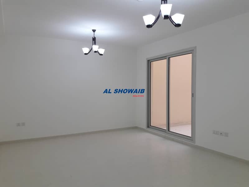 Spacious 1 Bhk available in Al Garhoud 