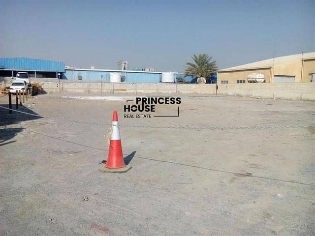 Commercial Land with office for Rent in Ras Al khor