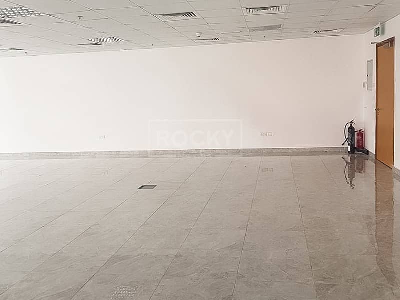 Spacious Fitted Office in Barsha Heights Spacious Fitted Office in Barsha Heights