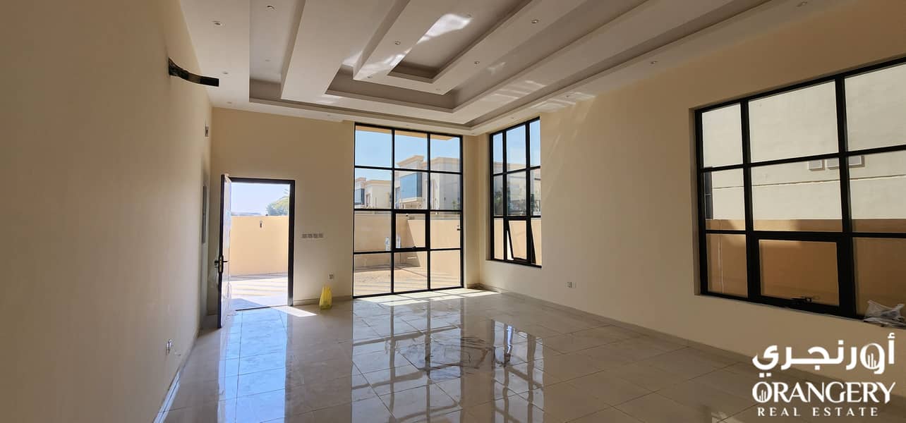 For sale, a super deluxe villa in Umm Al Quwain