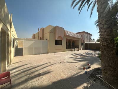 Villa for rent in Ajman, Al Rawda area, 7 rooms