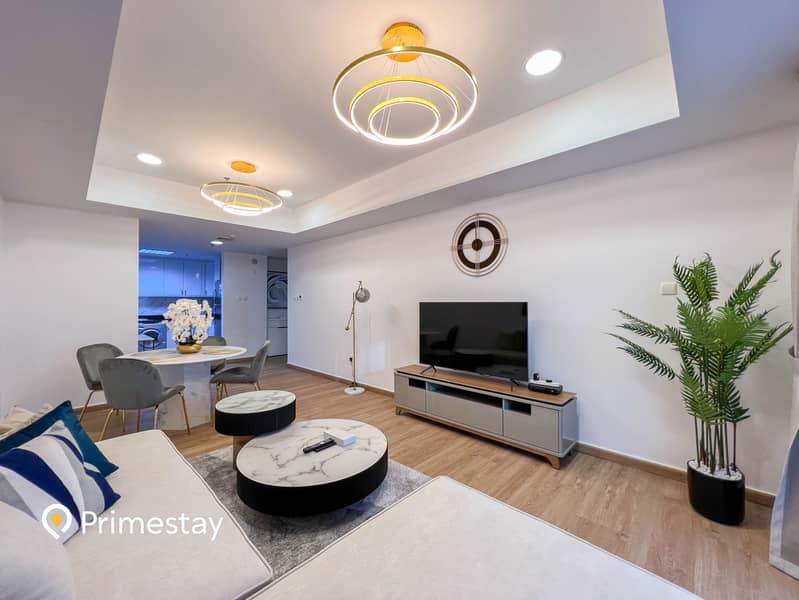 Fully Upgraded 1BR in Dubai Marina Fully Upgraded 1BR in Dubai Marina