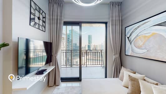 1 Bedroom Flat for Rent in Business Bay, Dubai - Ostentatious 1BR in Business Bay, with Canal View